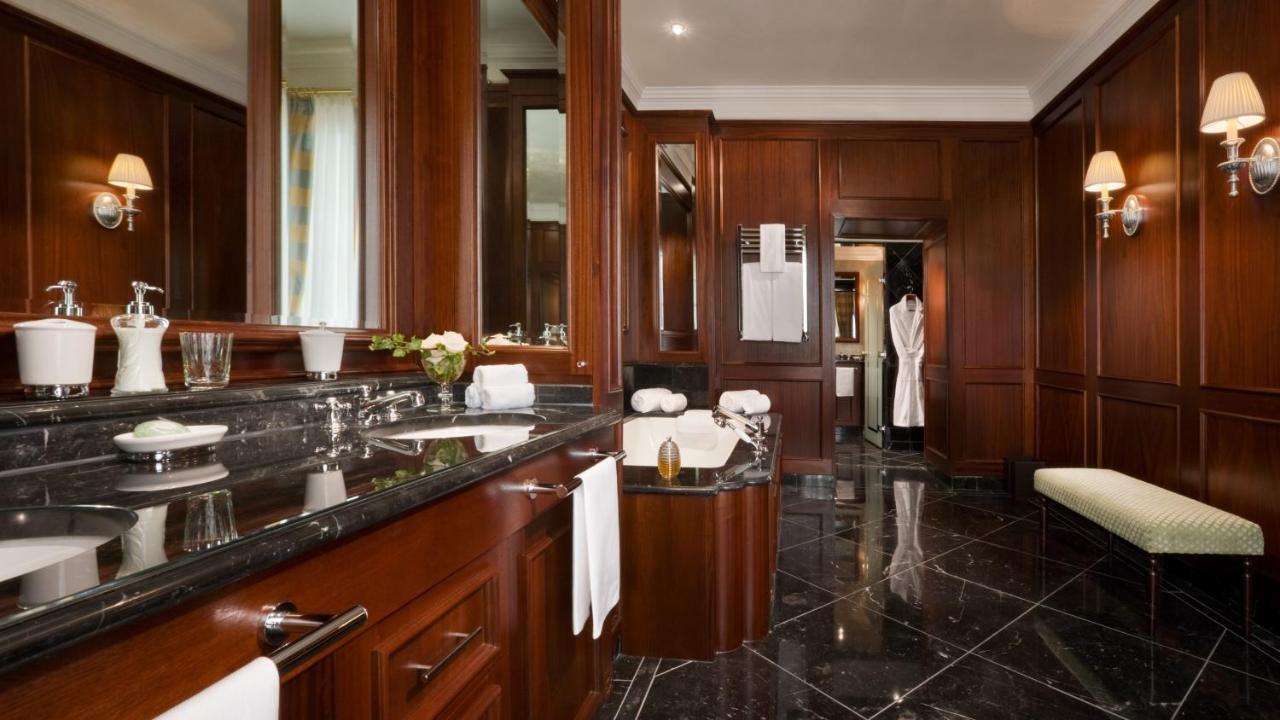 Castlemartyr Resort Hotel Zewnętrze zdjęcie Bathroom