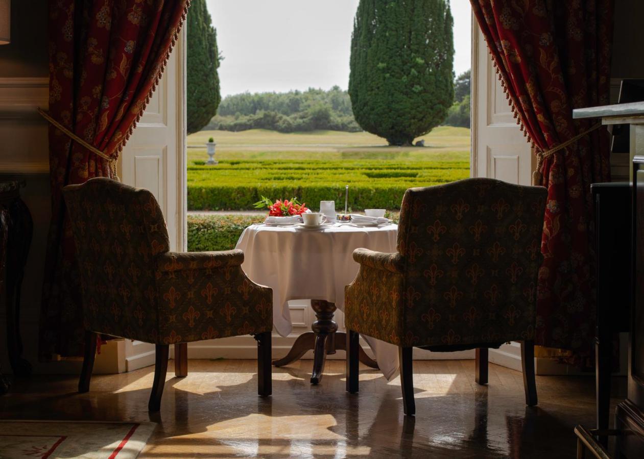 Castlemartyr Resort Hotel Zewnętrze zdjęcie The dining room at the hotel