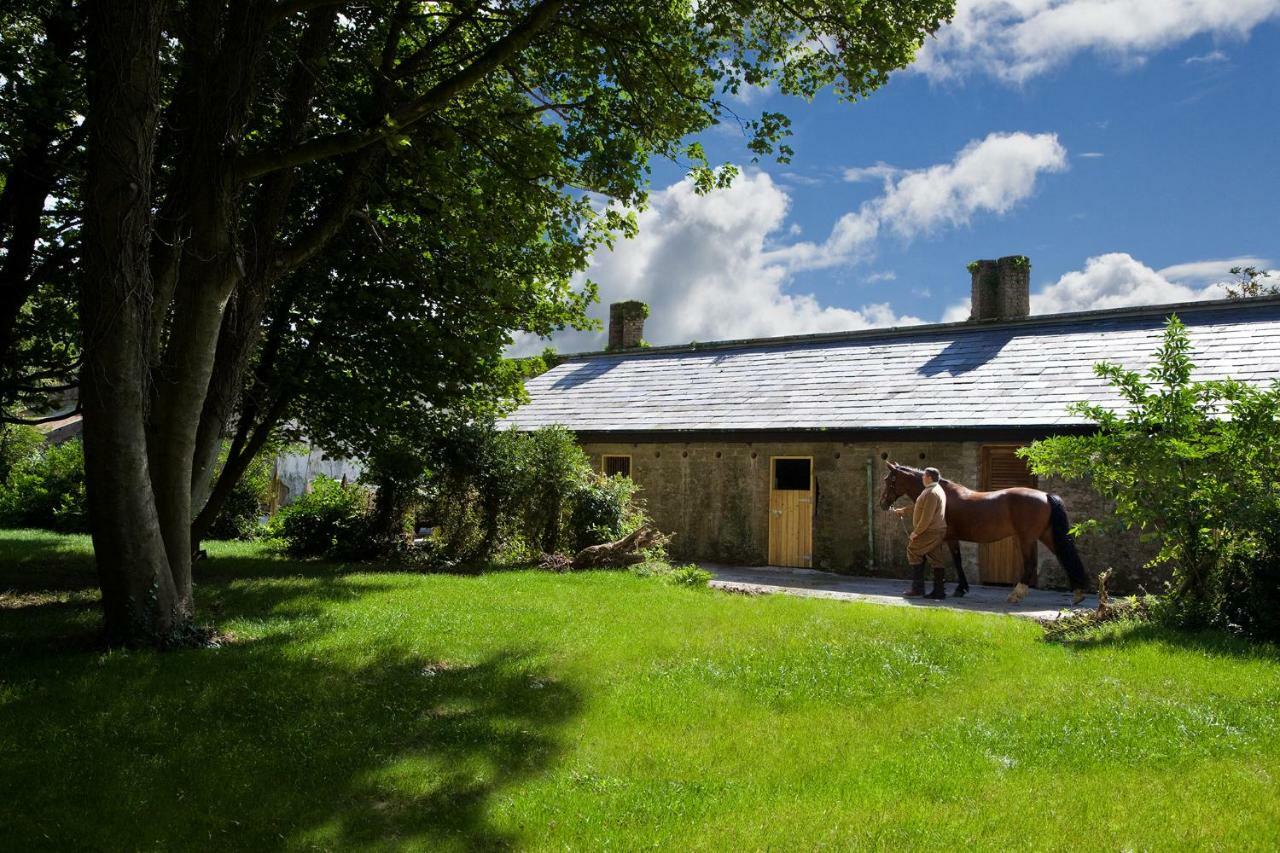 Castlemartyr Resort Hotel Zewnętrze zdjęcie The stable at the centre